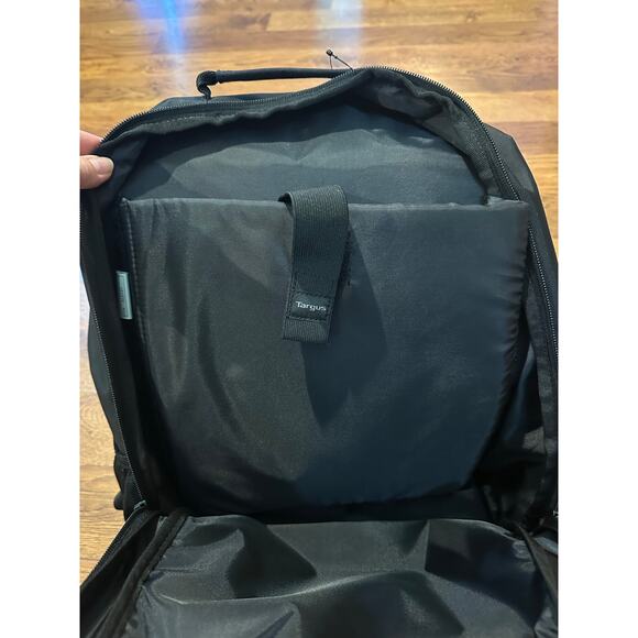 Targus Groove 15.6" Laptop Backpack - Black - New With Tags - Picture 6 of 9
